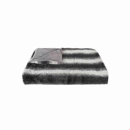 HOMEROOTS 50 x 60 in. Irving Charcoal & White Fur Throw 354557